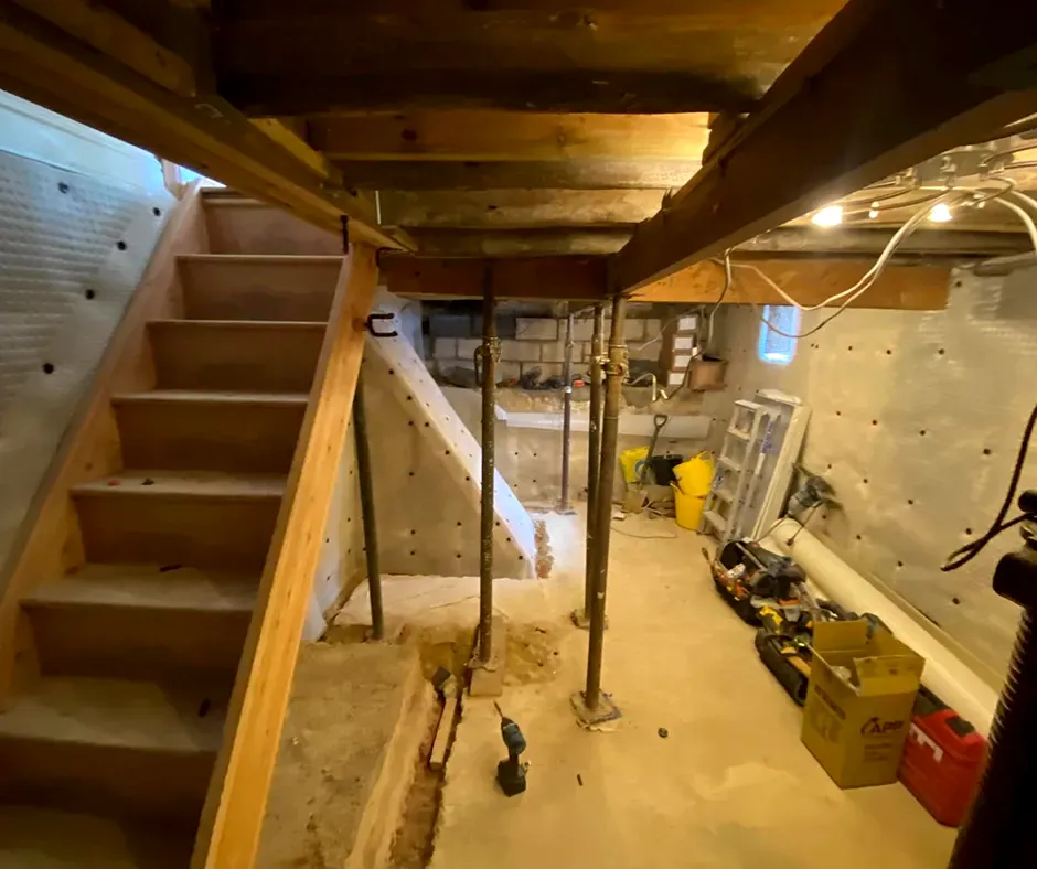 Sealing Roof Surfaces for Waterproofing in New Hampshire Sealing Roof Surfaces for Waterproofing in New Hampshire